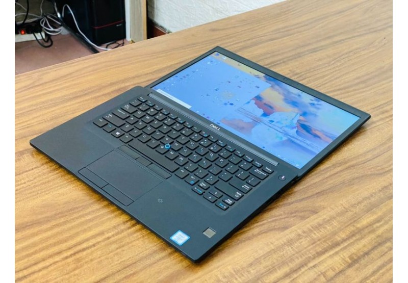 Laptop Dell Latitude E7470 Core i7 6600U 32G SSD1TB 14