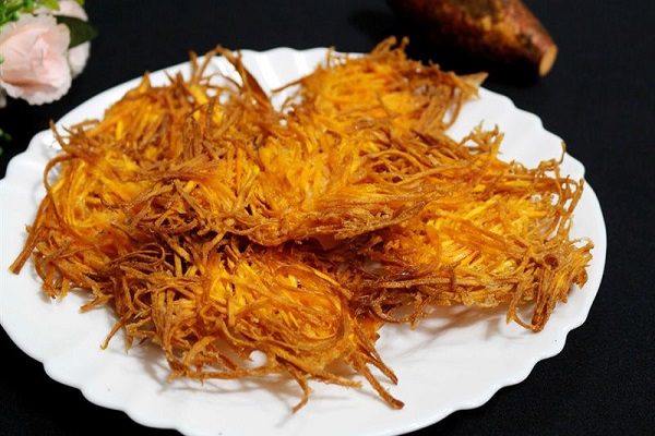 Thơm ngon hơn các gánh hàng rong cư dân mạng chia sẻ cách làm bánh khoai lang sợi giòn tan